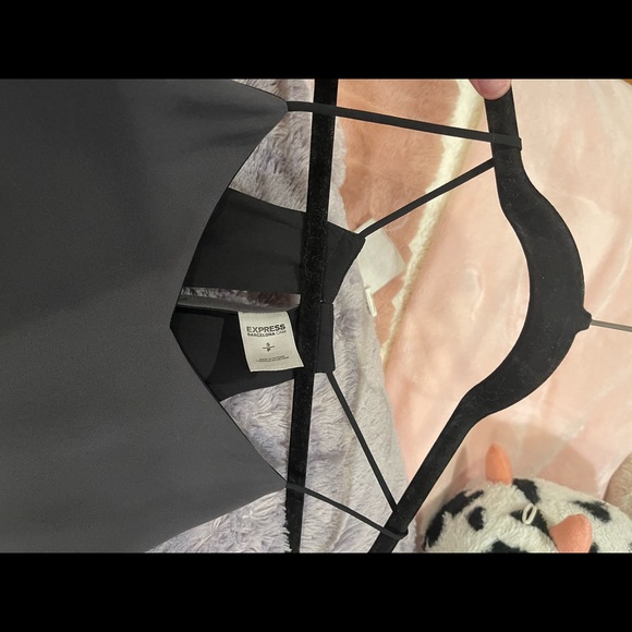 Express tank top - Picture 2 of 3